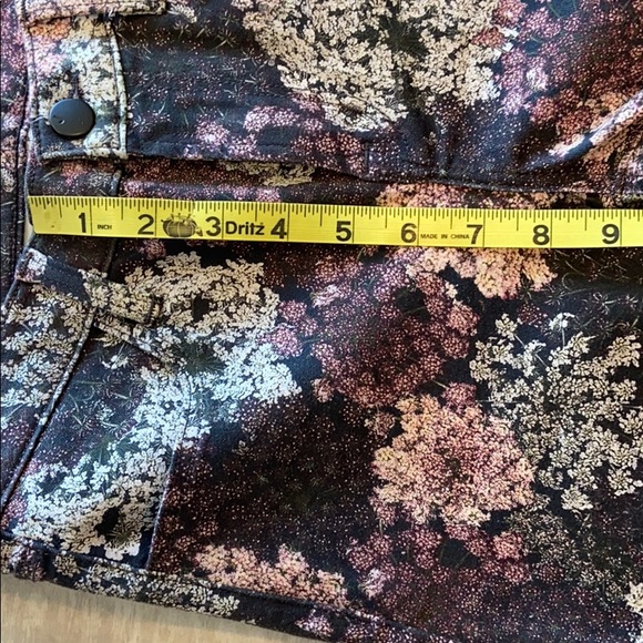 J Brand 620 Mid Rise Super Skinny Queen Annes Lace - Picture 7 of 13